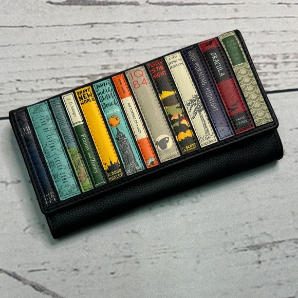 YOSHI Bookworm Wallet